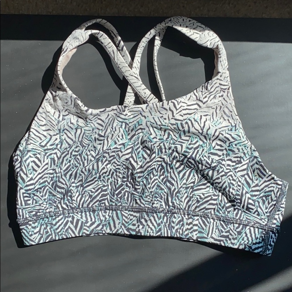 Lululemon energy sports bra
